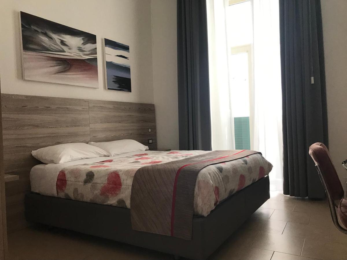 Hotel 4Stanze à Naples Extérieur photo