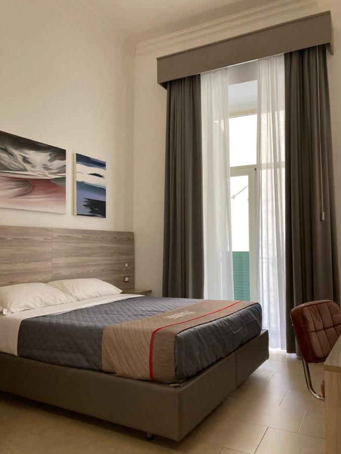Hotel 4Stanze à Naples Extérieur photo