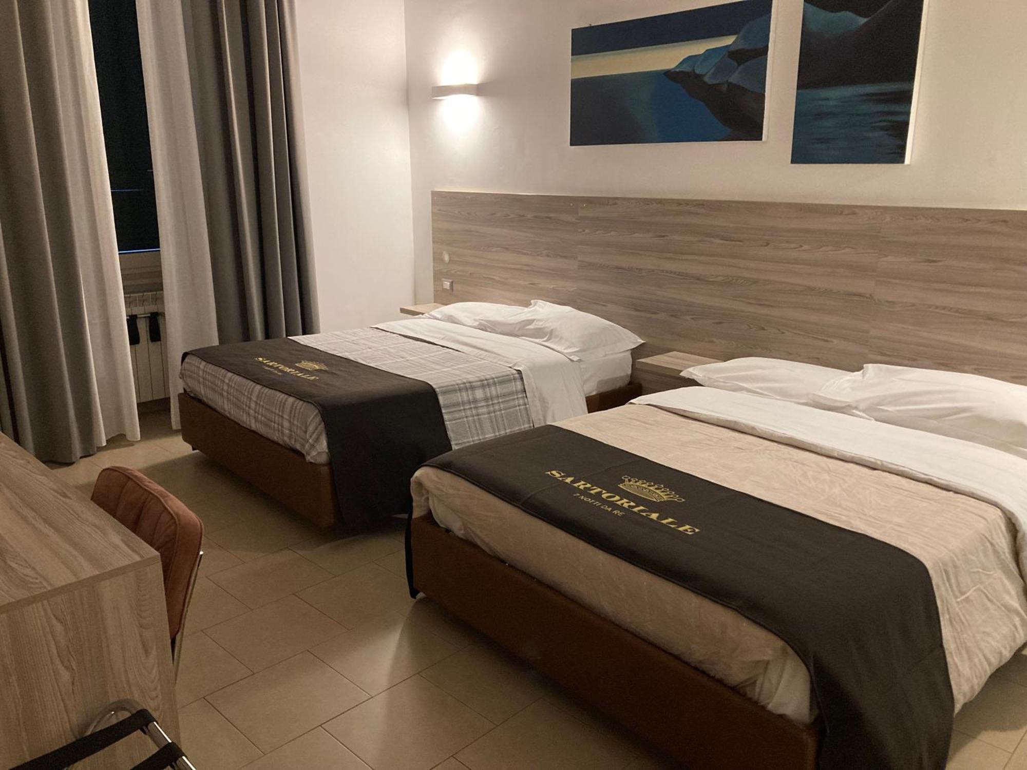 Hotel 4Stanze à Naples Extérieur photo