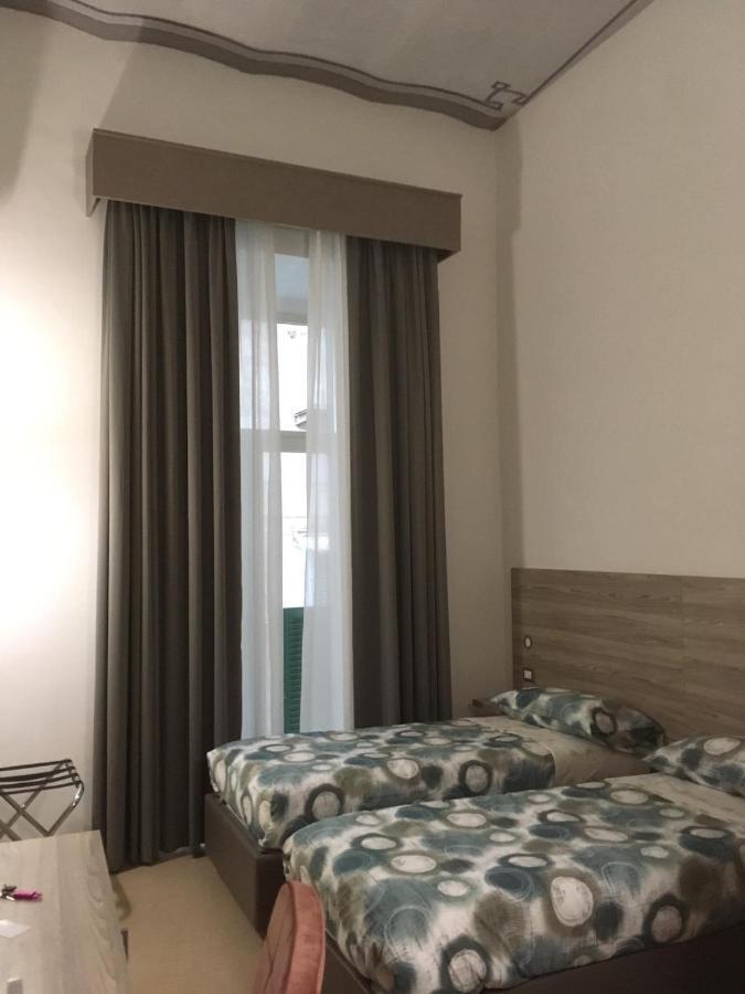 Hotel 4Stanze à Naples Extérieur photo